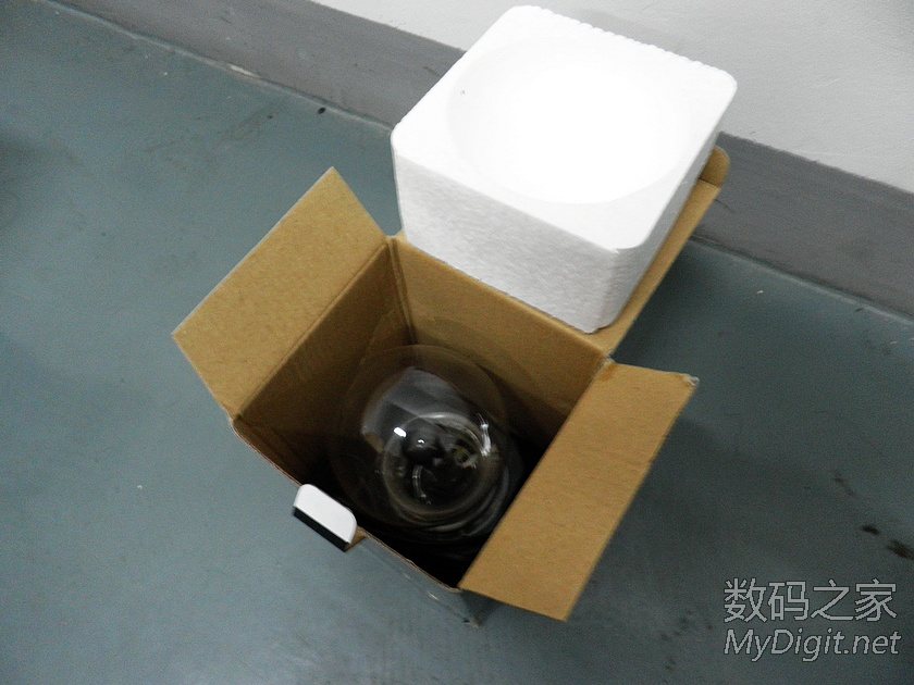 甩卖20元 4寸礼品电离子球/音乐魔球/闪电球/静电球 甩卖20元 4寸礼品电离子球/音乐魔球/闪电球/静电球