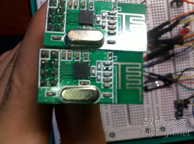 FPV 2.4G����ң��·��5С�������ϴ���Ƶ��