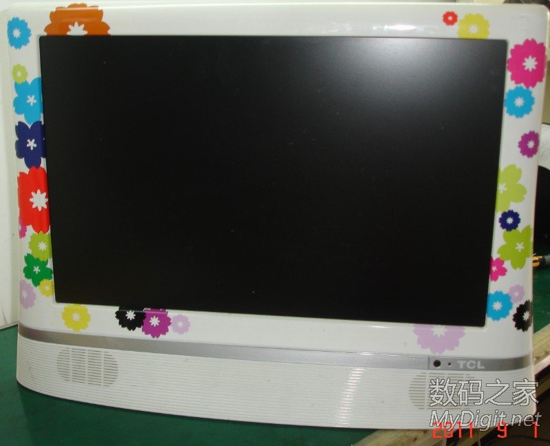 TCL L19E72��Һ����ɫ���ӻ�ָʾ����˸�����ܿ������ϵ�ά��ͼ��