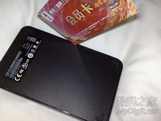 硬盘盒拆解图 西部数据WD Element 320G 2.5寸