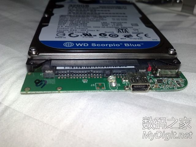 硬盘盒拆解图 西部数据WD Element 320G 2.5寸