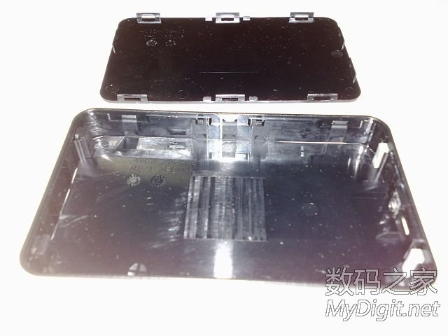 硬盘盒拆解图 西部数据WD Element 320G 2.5寸