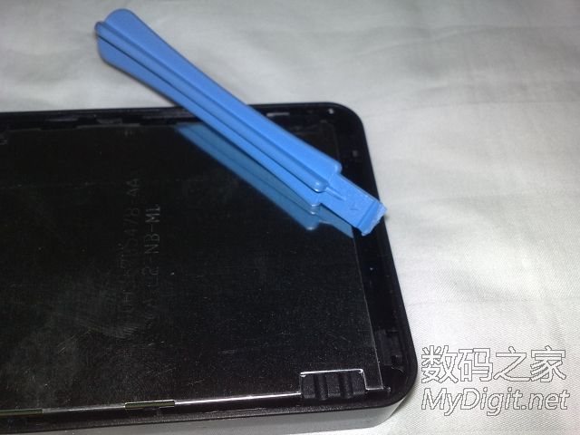 硬盘盒拆解图 西部数据WD Element 320G 2.5寸