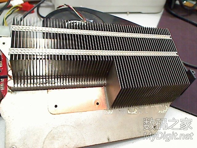 自己做一个简易的散热器 88_805508_bf701f1f9e5596c.jpg?147