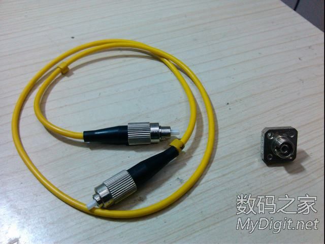 闲置换物(监控头,采集卡,工业电源,小风扇,遥控) 闲置换物(监控头,采集卡,工业电源,小风扇,遥控)