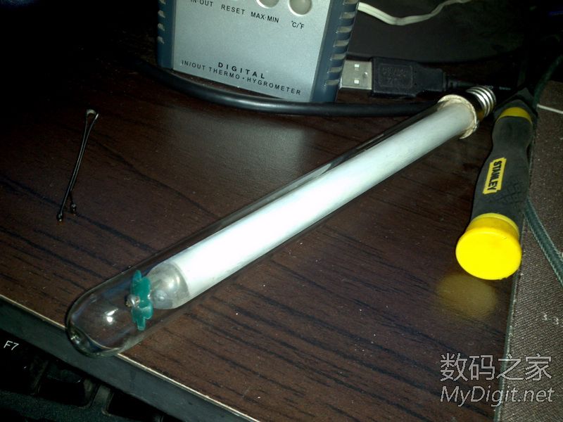 tb上卖得火热的电子灭蚊灯,品牌 龙剑,型号 mars 001