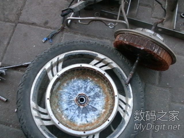 120_1365313_6593432b3fc47f6.jpg?225