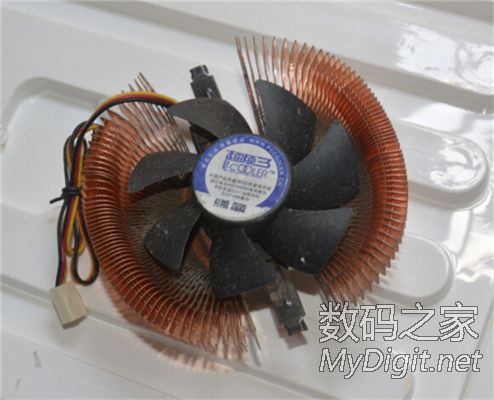 出杂物,路由器 笔记本电脑 电视盒 硬盘 出杂物,路由器 笔记本电脑 电视盒 硬盘