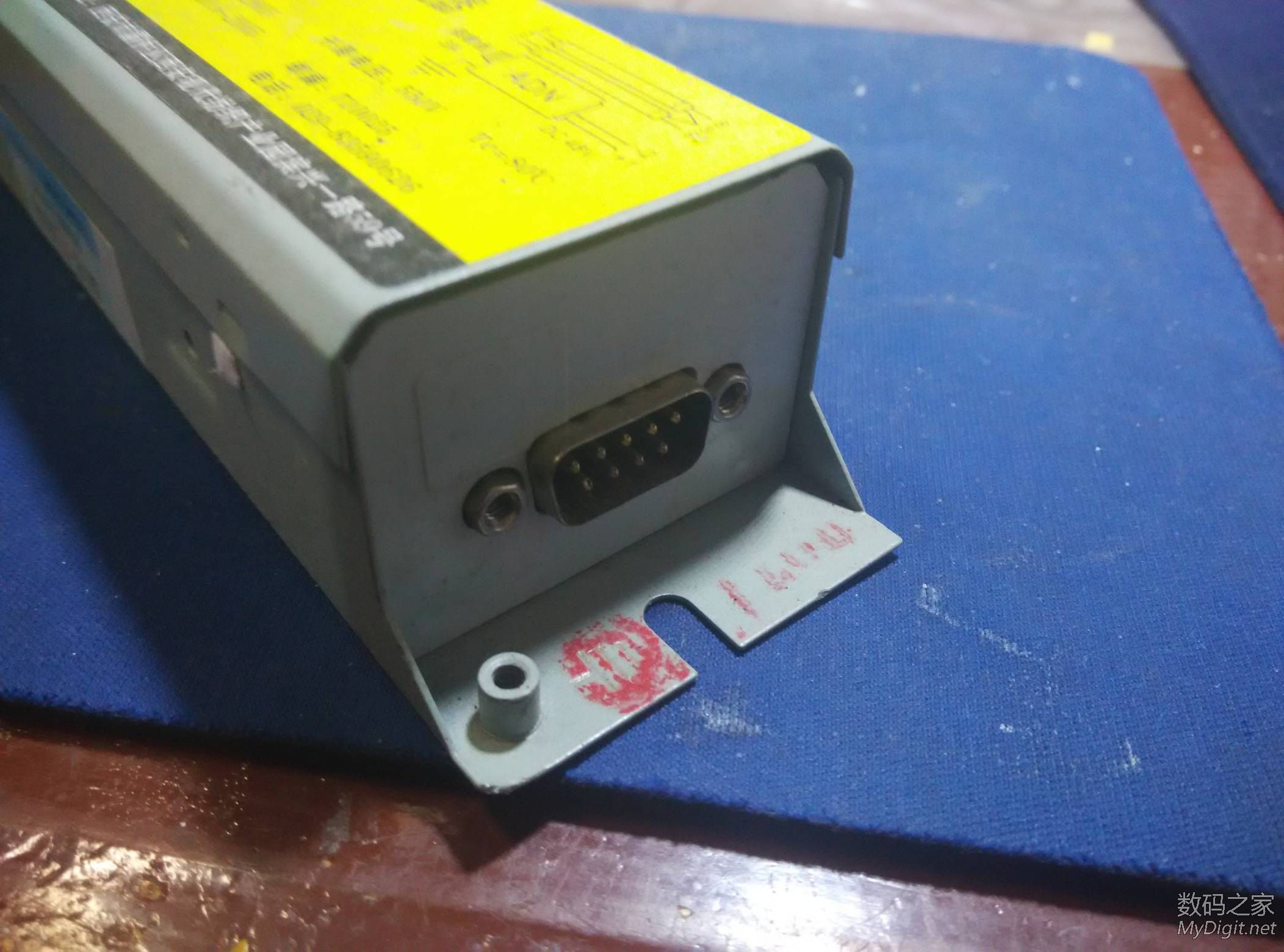 铁道客车用直流电子镇流器高清图片