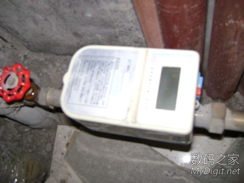 电子水表换电池_华旭水表换电池图解_插卡式水表如何换电池