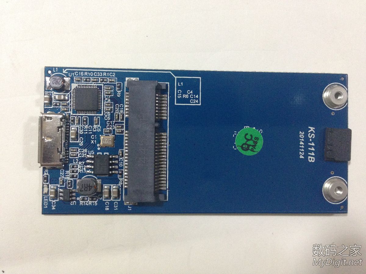 ʤB100ϵ32G SSDƶӲUSB3.0SATA1 ܷ֣