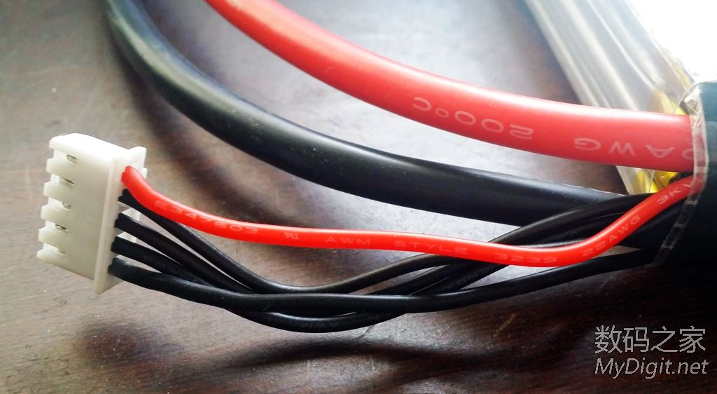 【用于汽车应急启动】4s铁锂电池电芯 带EC5接头 AWG10接线 平衡充电头(有视频) 【用于汽车应急启动】4s铁锂电池电芯 带EC5接头 AWG10接线 平衡充电头(有视频)