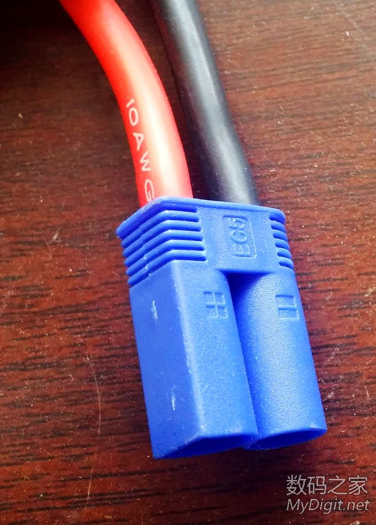 【用于汽车应急启动】4s铁锂电池电芯 带EC5接头 AWG10接线 平衡充电头(有视频) 【用于汽车应急启动】4s铁锂电池电芯 带EC5接头 AWG10接线 平衡充电头(有视频)