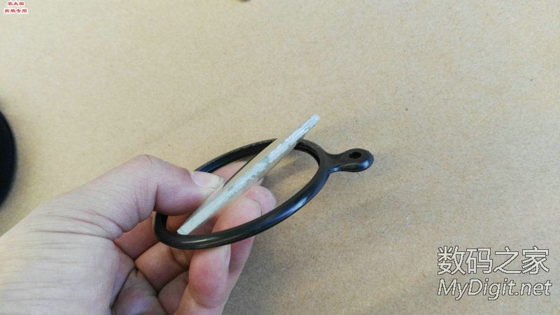 用一只2倍放大镜看一个30度的角,这个角放大了多少