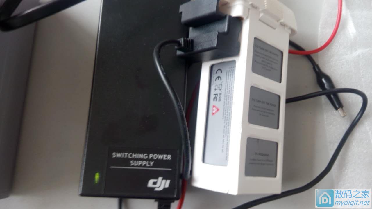 大疆精灵2V+炸机尸体 大疆精灵2V+炸机尸体