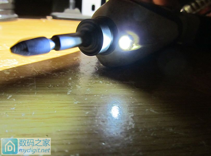 小电动螺丝刀界的十大名器(Makita TD021DZW) 小电动螺丝刀界的十大名器(Makita TD021DZW)