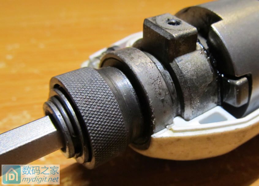 小电动螺丝刀界的十大名器(Makita TD021DZW) 小电动螺丝刀界的十大名器(Makita TD021DZW)