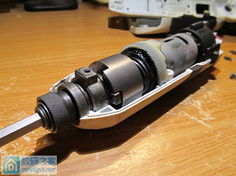 小电动螺丝刀界的十大名器(Makita TD021DZW) 小电动螺丝刀界的十大名器(Makita TD021DZW)