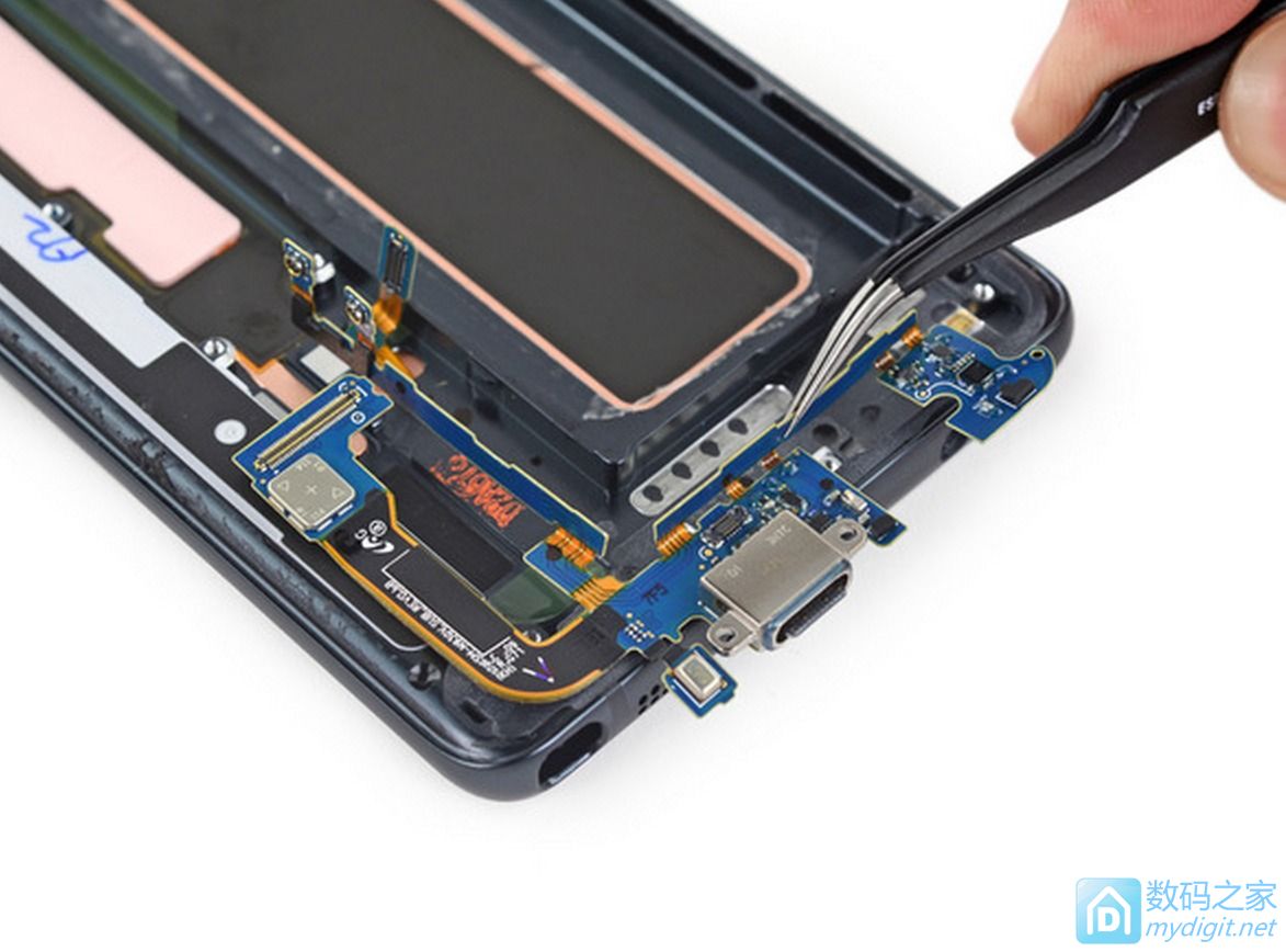 三星盖乐世Note7深度拆机 这货难修的1笔,即使有小毛病也请售后处理 三星盖乐世Note7深度拆机 这货难修的1笔,即使有小毛病也请售后处理