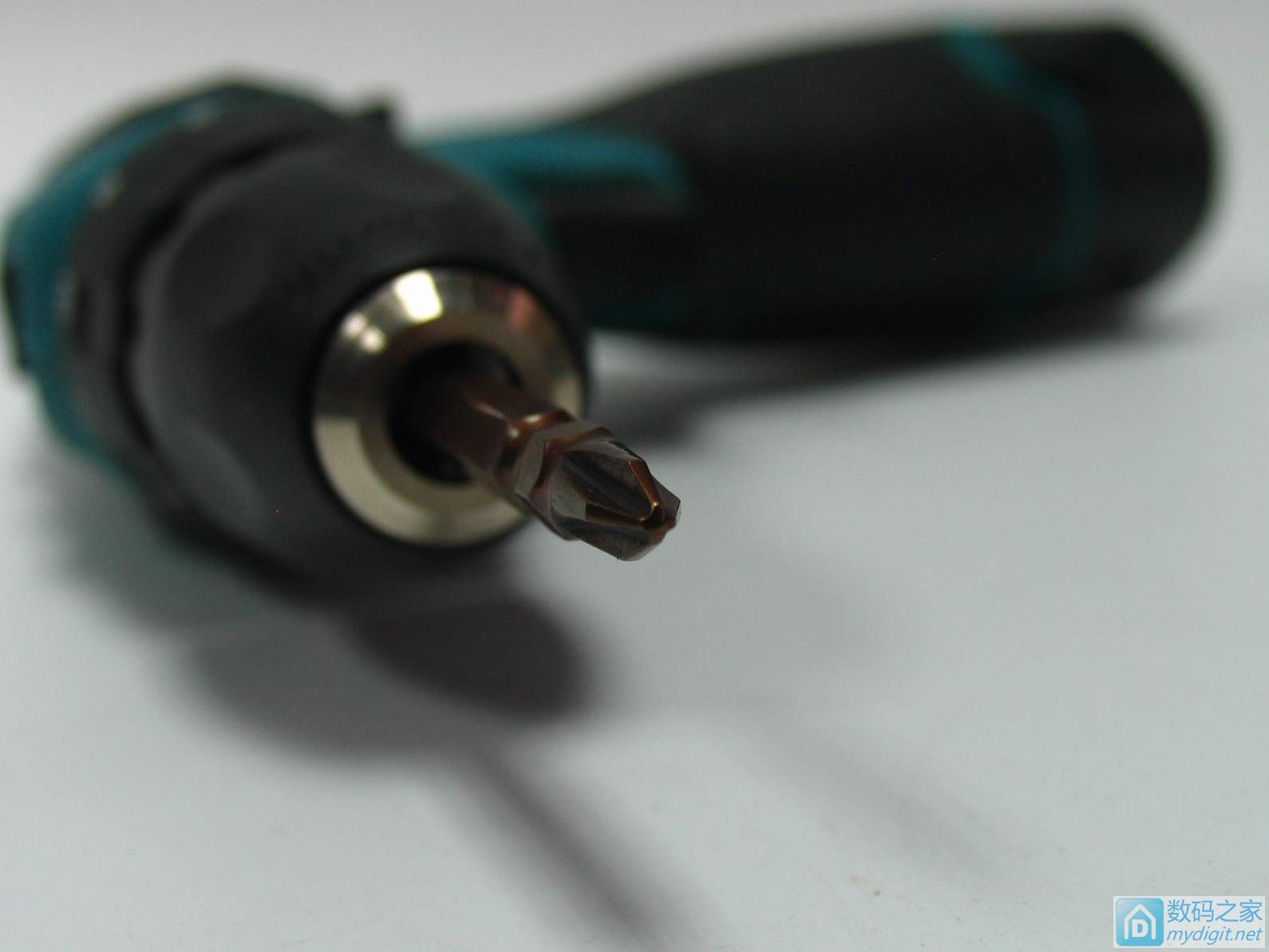 老A 12V锂电钻LA413112 工业级 试用评测 我是工具控