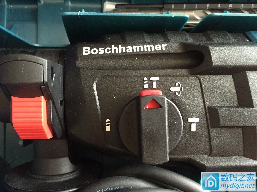 博世多功能大功率電鎬 GBH 2-24 DFR 博世多功能大功率電鎬 GBH 2-24 DFR