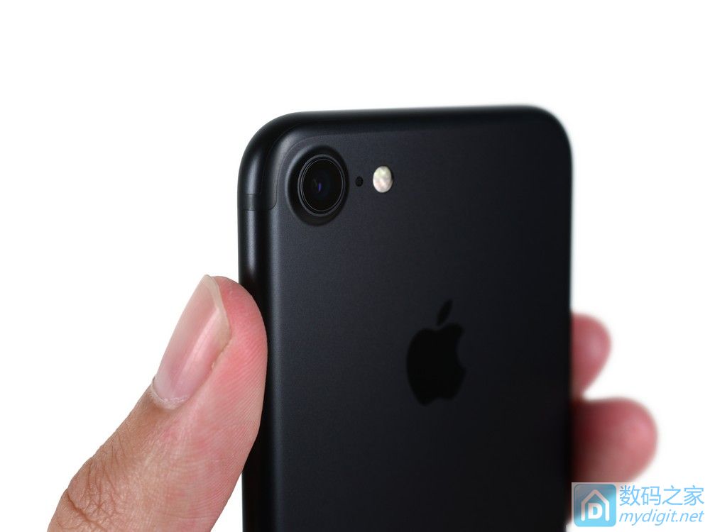库克蜀黍妹骗人,它的变化真不少 苹果 iPhone 7 到手即拆 库克蜀黍妹骗人,它的变化真不少 苹果 iPhone 7 到手即拆