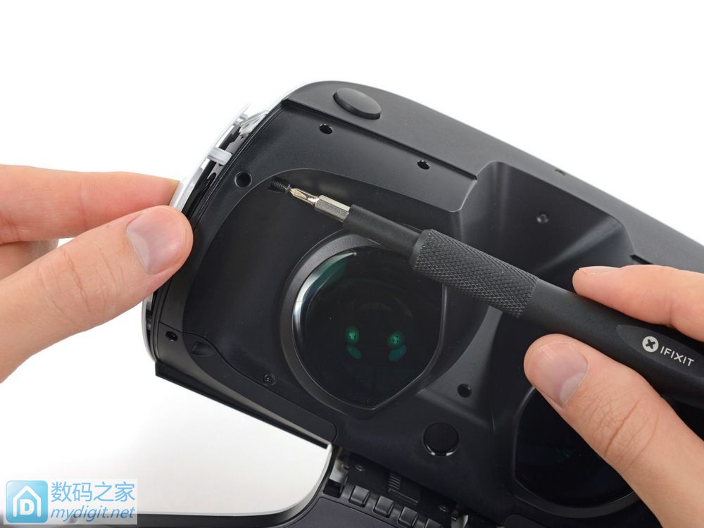 Note 7"同款"屏幕 索尼PlayStation VR详细拆机报告 Note 7"同款"屏幕 索尼PlayStation VR详细拆机报告