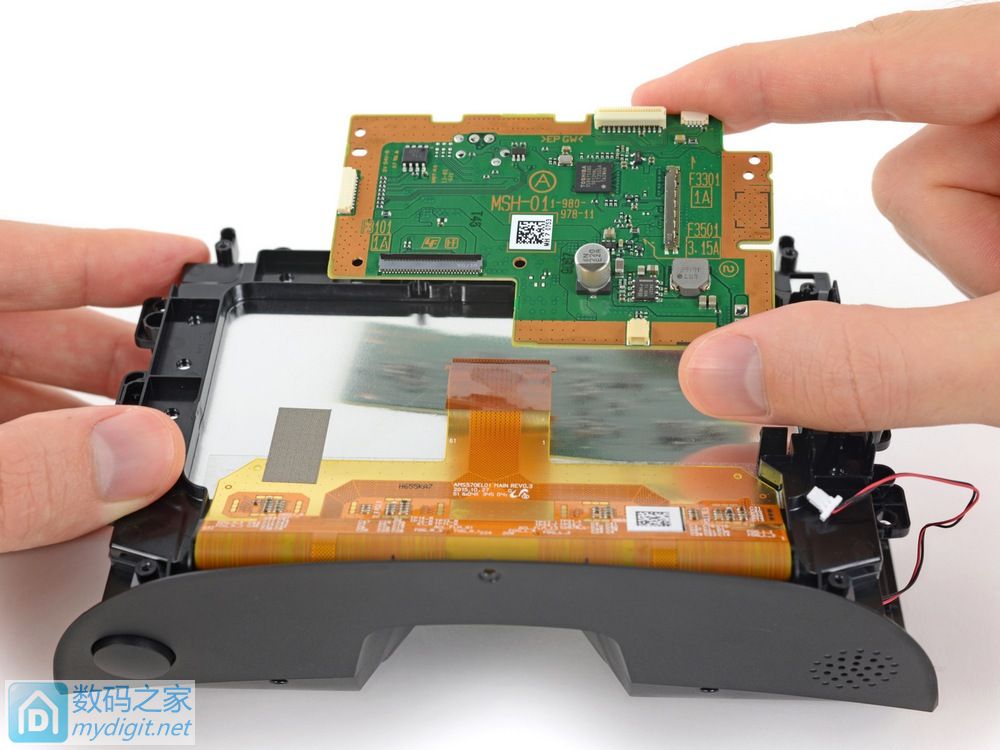 Note 7"同款"屏幕 索尼PlayStation VR详细拆机报告 Note 7"同款"屏幕 索尼PlayStation VR详细拆机报告