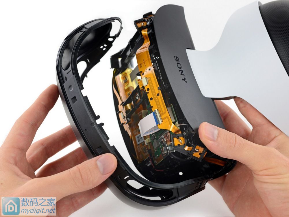 Note 7"同款"屏幕 索尼PlayStation VR详细拆机报告 Note 7"同款"屏幕 索尼PlayStation VR详细拆机报告