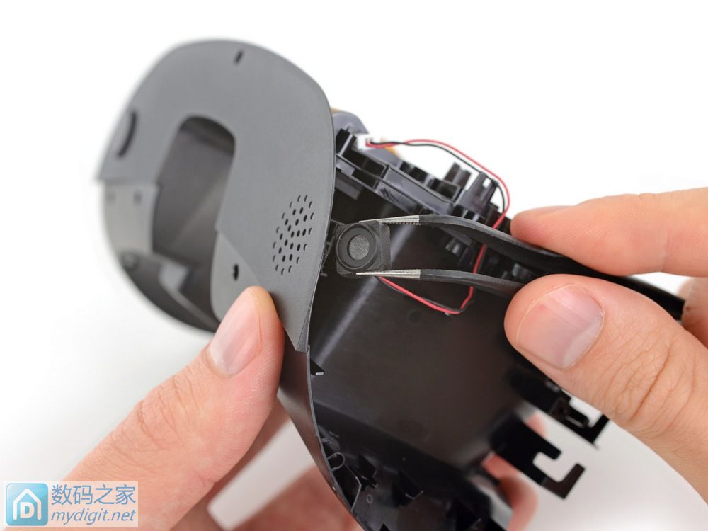 Note 7"同款"屏幕 索尼PlayStation VR详细拆机报告 Note 7"同款"屏幕 索尼PlayStation VR详细拆机报告