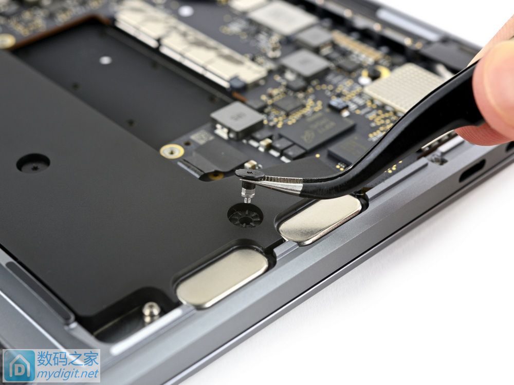 2016款苹果MacBook Pro 13"丐中丐版拆机报告 2016款苹果MacBook Pro 13"丐中丐版拆机报告