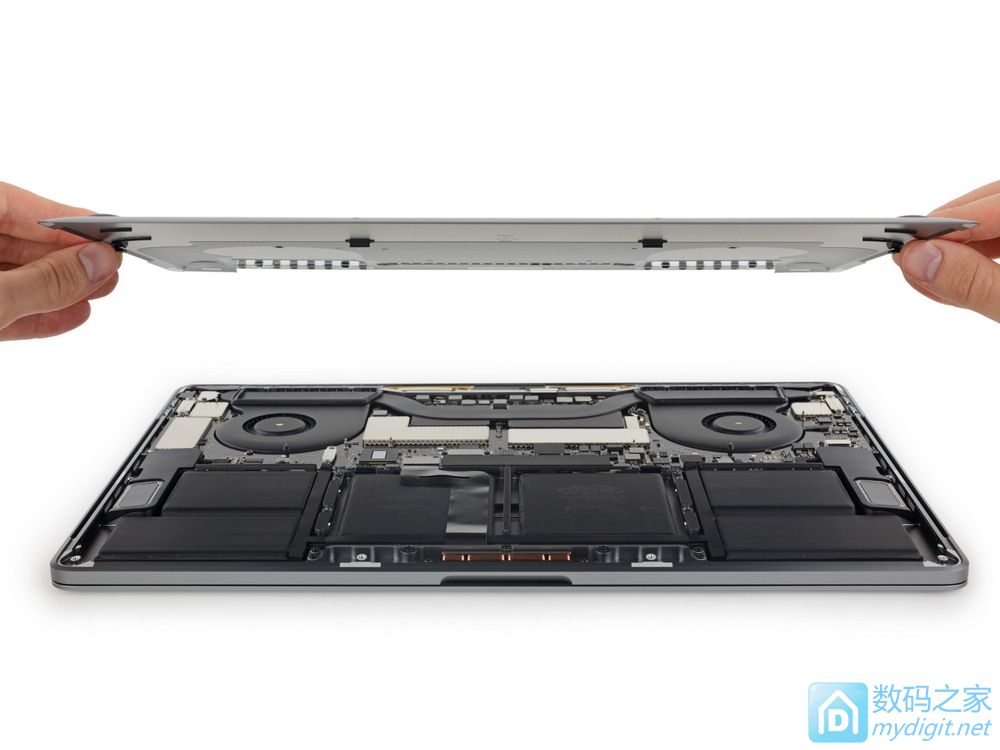 苹果2016款15寸MacBook Pro拆机报告(带Touch Bar) 苹果2016款15寸MacBook Pro拆机报告(带Touch Bar)