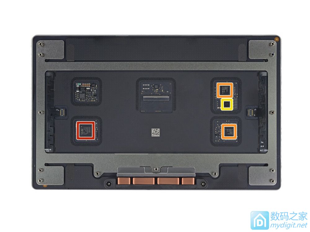 苹果2016款15寸MacBook Pro拆机报告(带Touch Bar) 苹果2016款15寸MacBook Pro拆机报告(带Touch Bar)