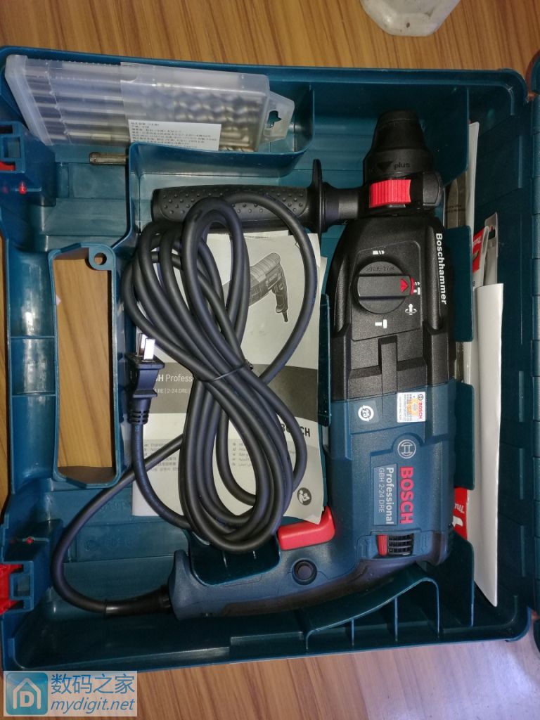 新買的博世GBH 2-24DRE電錘拆開來看看