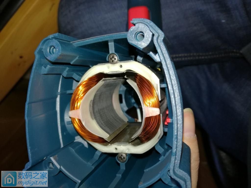 新買的博世GBH 2-24DRE電錘拆開來看看