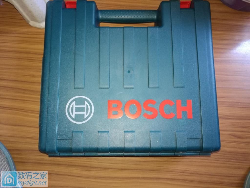 新買的博世GBH 2-24DRE電錘拆開來看看