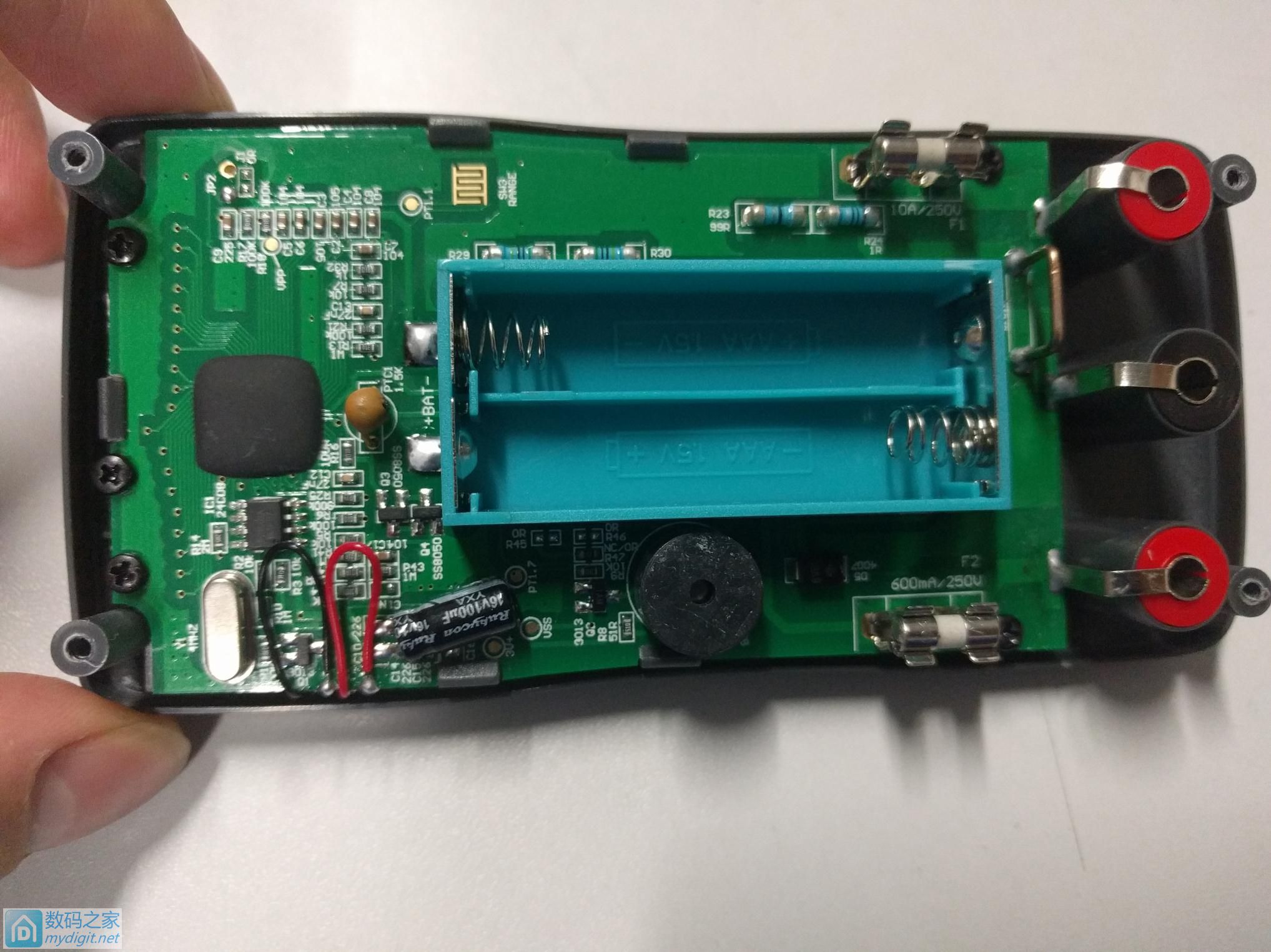 小巧实用 众仪 ZOTEK ZT101自动档万用表评测(多图) 小巧实用 众仪 ZOTEK ZT101自动档万用表评测(多图)