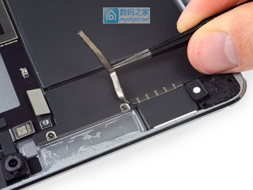 "探秘"之路依旧险恶重重!苹果 iPad Pro 10.5" 拆机图赏 "探秘"之路依旧险恶重重!苹果 iPad Pro 10.5" 拆机图赏