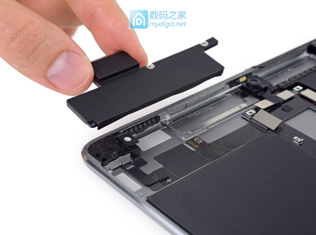 "探秘"之路依旧险恶重重!苹果 iPad Pro 10.5" 拆机图赏 "探秘"之路依旧险恶重重!苹果 iPad Pro 10.5" 拆机图赏