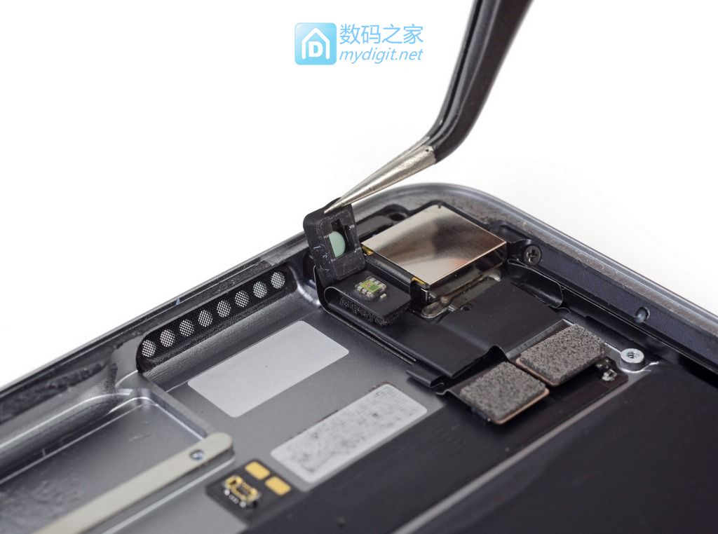 "探秘"之路依旧险恶重重!苹果 iPad Pro 10.5" 拆机图赏 "探秘"之路依旧险恶重重!苹果 iPad Pro 10.5" 拆机图赏
