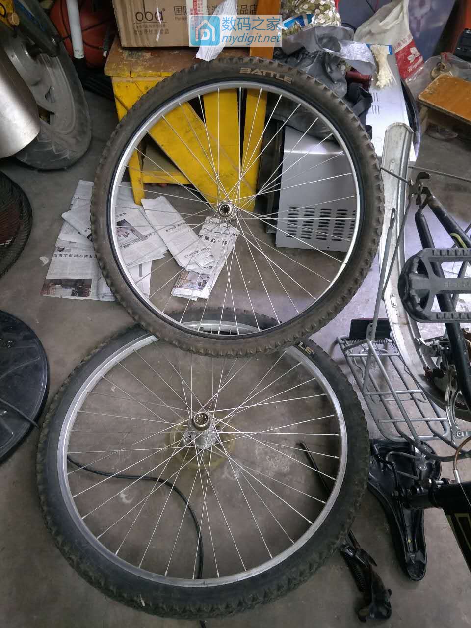 为一台变速自行车换车轴 为一台变速自行车换车轴