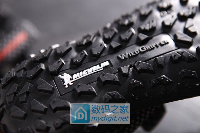 198ʰUnder ArmourֻͽɽЬ