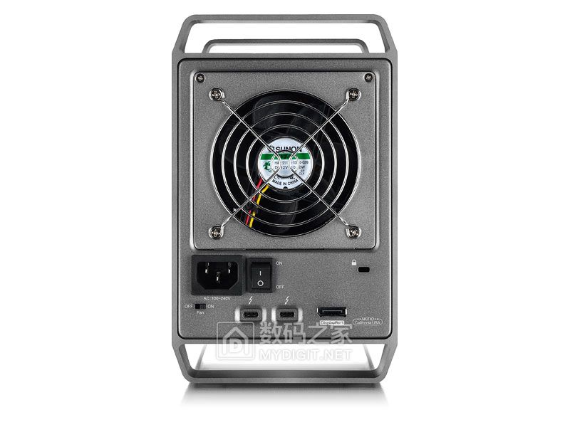 老司机狂野飙车 艾客优品发布雷霆战舰Quad X超级硬盘盒 老司机狂野飙车 艾客优品发布雷霆战舰Quad X超级硬盘盒