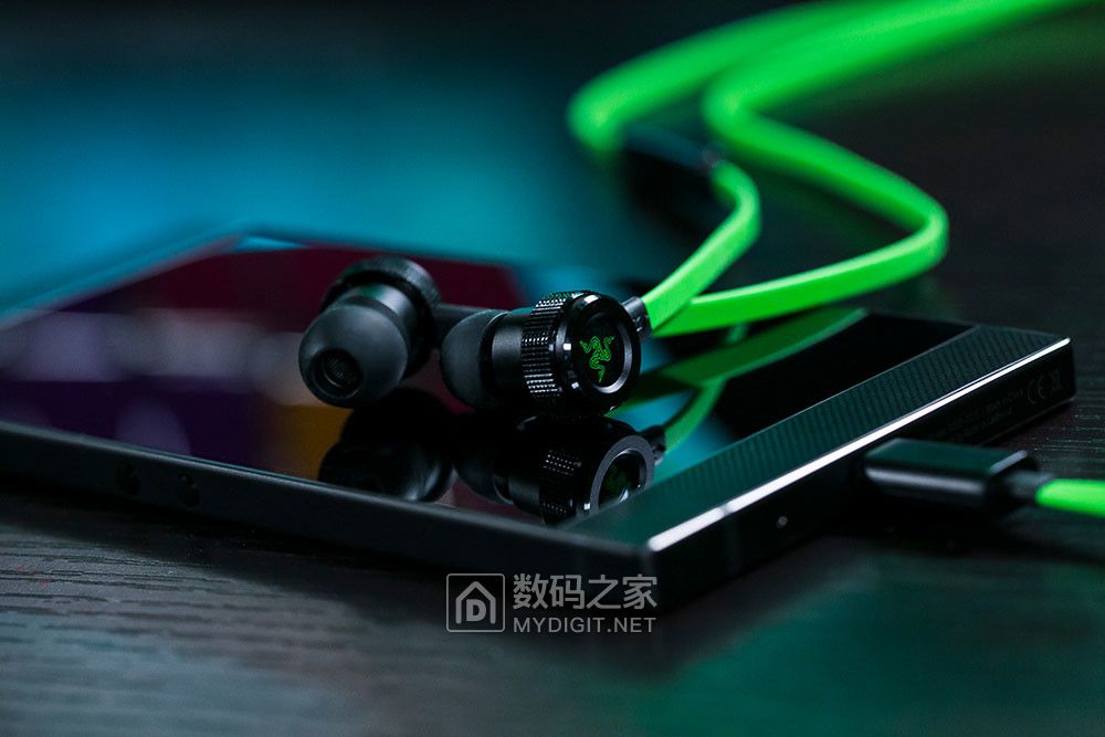 与时俱进造福全球 雷蛇发布战锤狂鲨USB-C手机耳塞 与时俱进造福全球 雷蛇发布战锤狂鲨USB-C手机耳塞