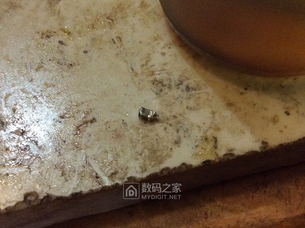 刚刚修好了一个大M主控的企业级SSD,好激动!!! 刚刚修好了一个大M主控的企业级SSD,好激动!!!