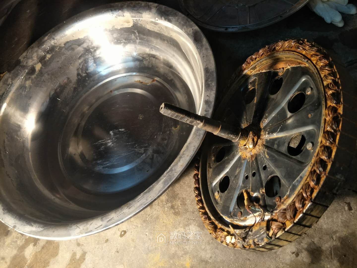 打起鼓来,敲起锣来哎, 推着电车去上牌——电动车电机进水的处理续 打起鼓来,敲起锣来哎, 推着电车去上牌——电动车电机进水的处理续