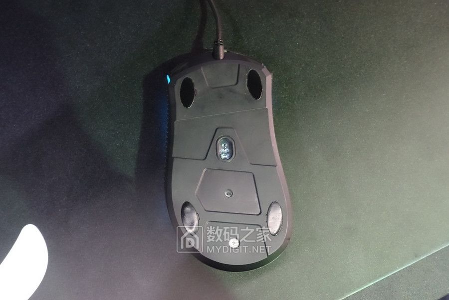高c/p值电竞战武新典范 魔力鸭推出 Secret 2 PBT 耐酸鼠标 高c/p值电竞战武新典范 魔力鸭推出 Secret 2 PBT 耐酸鼠标