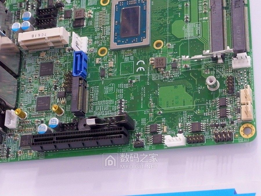 全面蜕变筑梦未来 iBASE正式发布MI988“锐龙芯”嵌入式主板 全面蜕变筑梦未来 iBASE正式发布MI988“锐龙芯”嵌入式主板
