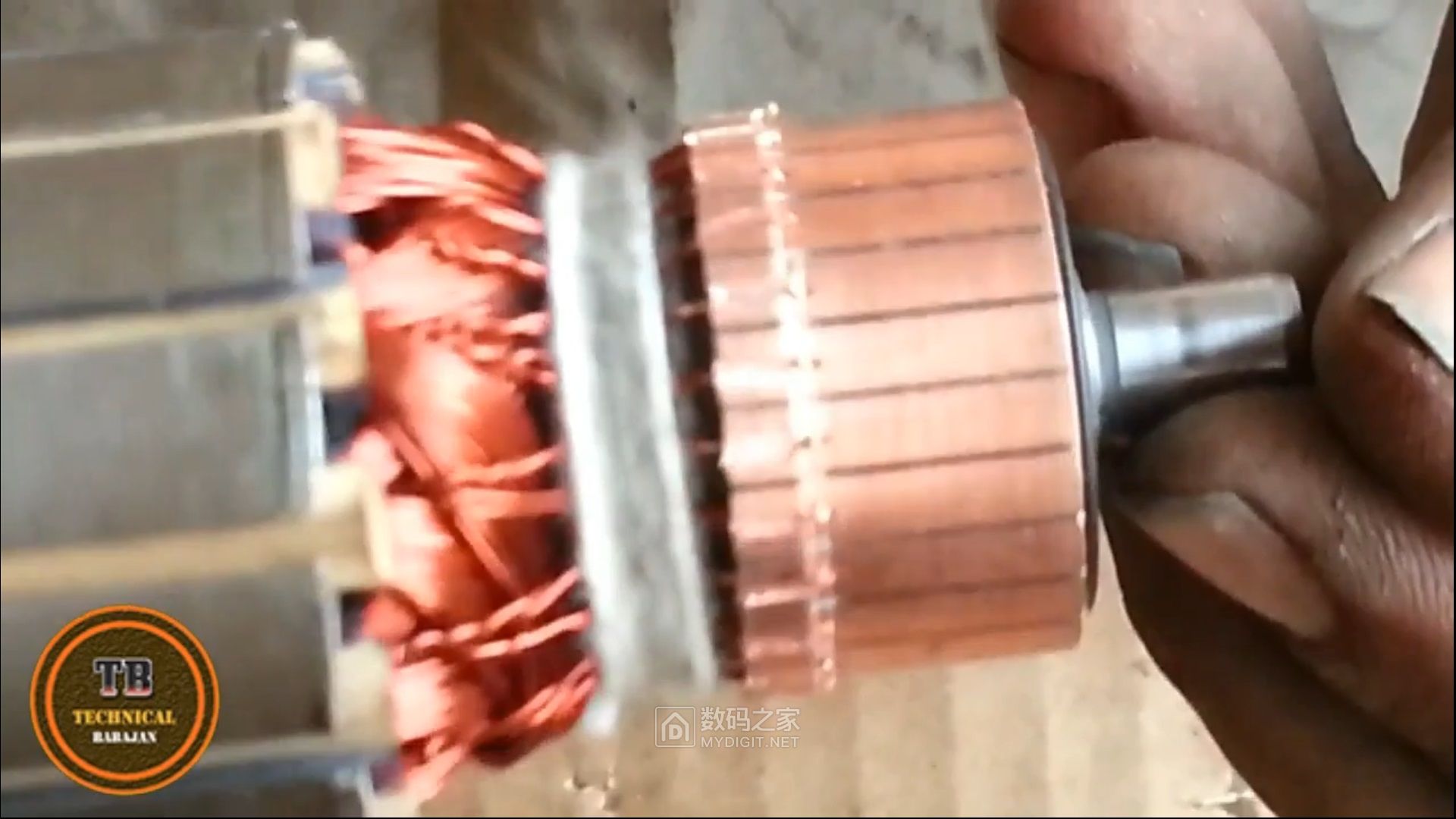 发一个德伟电圆锯转子重绕的视频(转载于油管) 发一个德伟电圆锯转子重绕的视频(转载于油管)