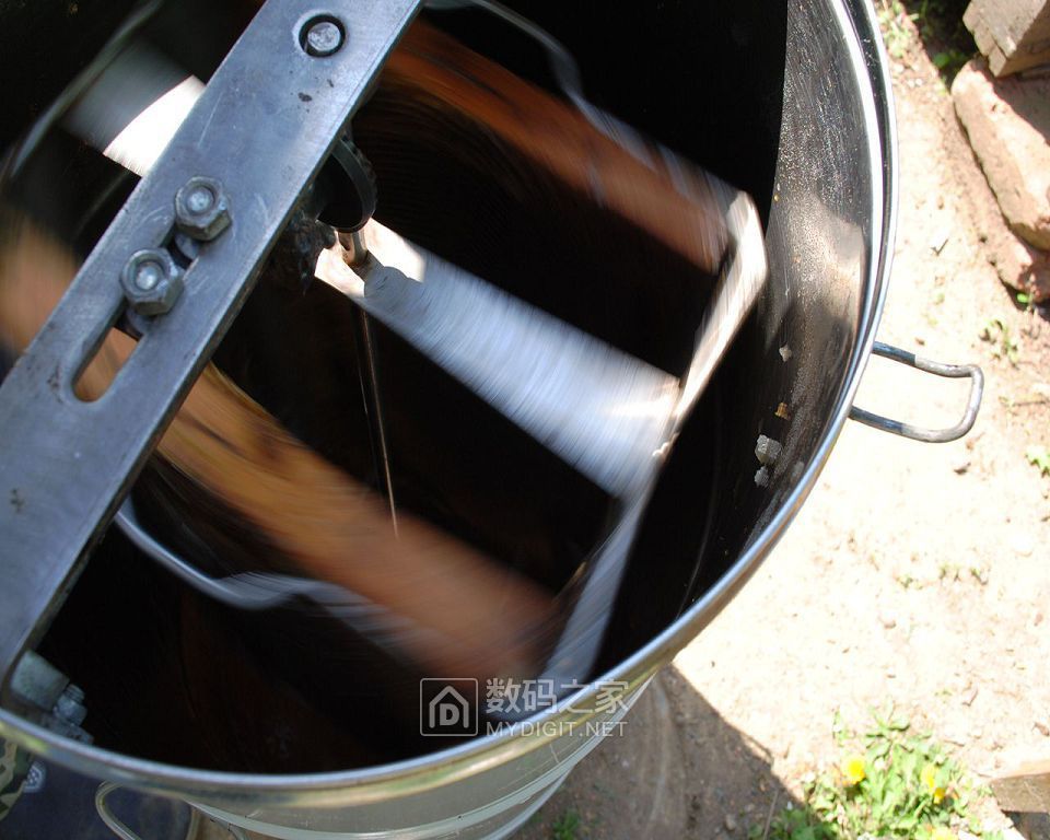 代友出936便携升级版,顺带出自家椴蜜,品相非常好,坛友包邮非偏远! 代友出936便携升级版,顺带出自家椴蜜,品相非常好,坛友包邮非偏远!